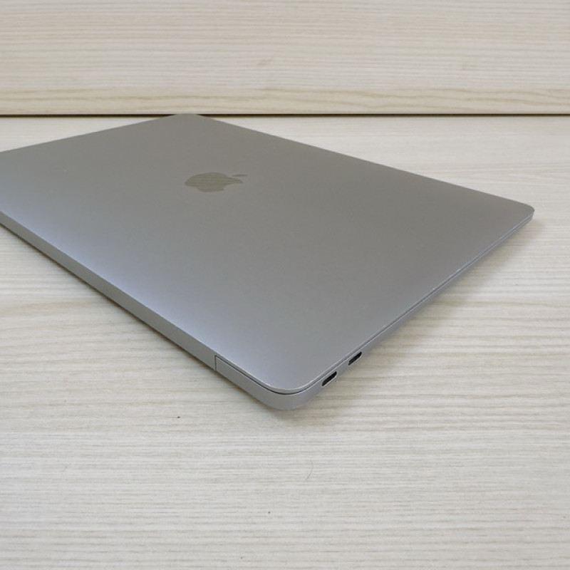 MacBook Air 2019 Space  i5 1.6ghz 16/256